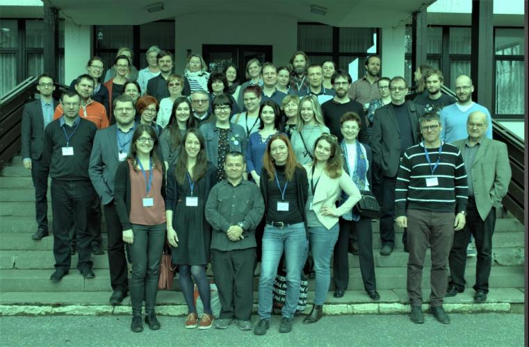 Spoločná fotografia účastníkov konferencie v Starej Lesnej.